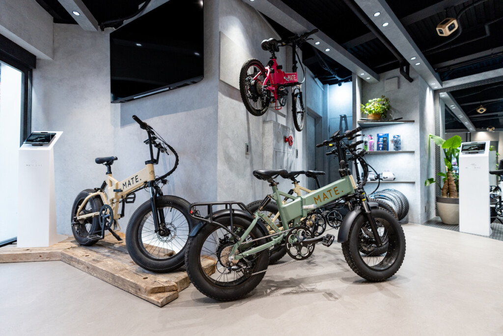 デンマーク発祥のE-BIKEブランド「MATE. BIKE」 世界初のフラッグ